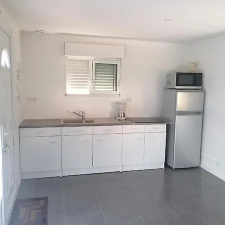 Independant, Parking Prive, 600m Du Circuit Apartmán Arnage