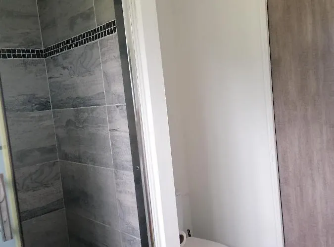 Indépendant, Parking Privé, 600m Du Circuit