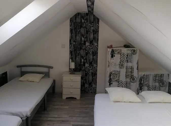 Indépendant, Parking Privé, 600m Du Circuit Appartamento